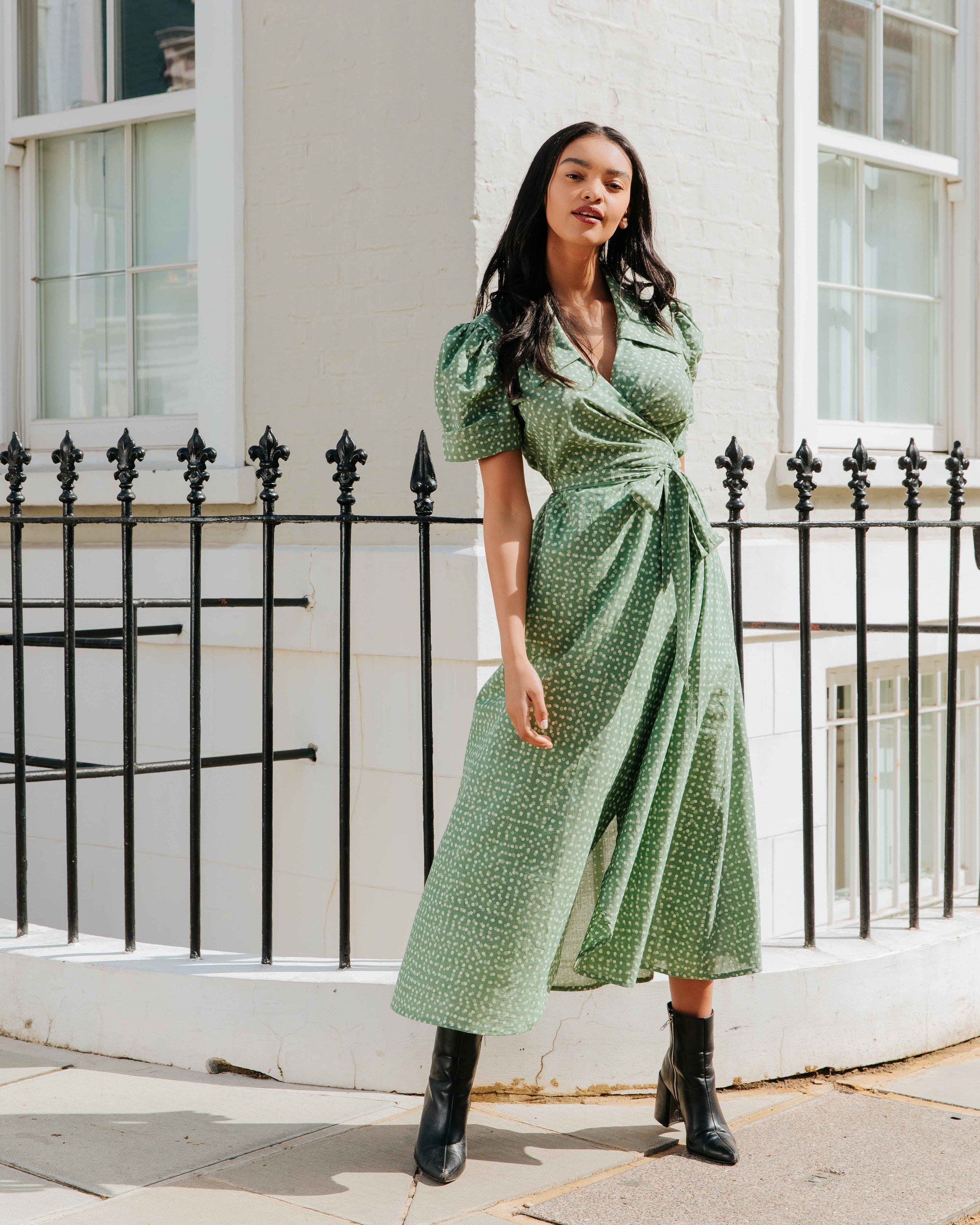 Terre_Amoure_Green_Dress_in_Notting_Hill.jpg