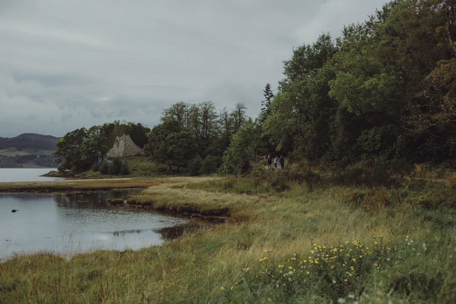 Dom & Leanne's intimate Scottish elopement