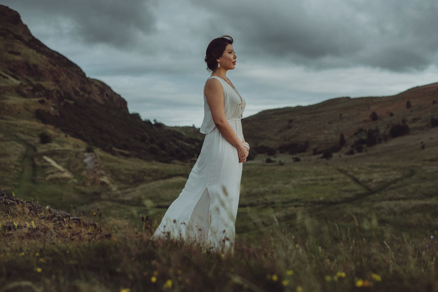  Hui Ying & Lionel's Edinburgh engagement shoot around the Royal Mile & Holyrood Park 