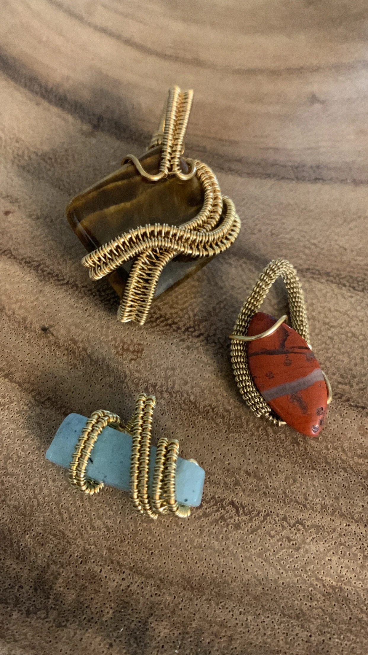 E6CB8BFE-BE98-4F4B-B1EF-2DF8FBD7813D