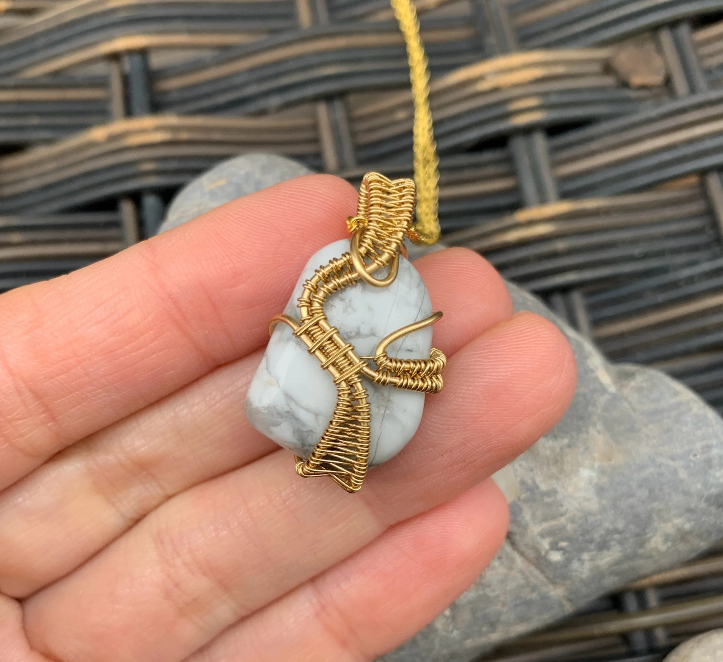 0DF30454-AB5D-46B2-B58D-730D2FA95607