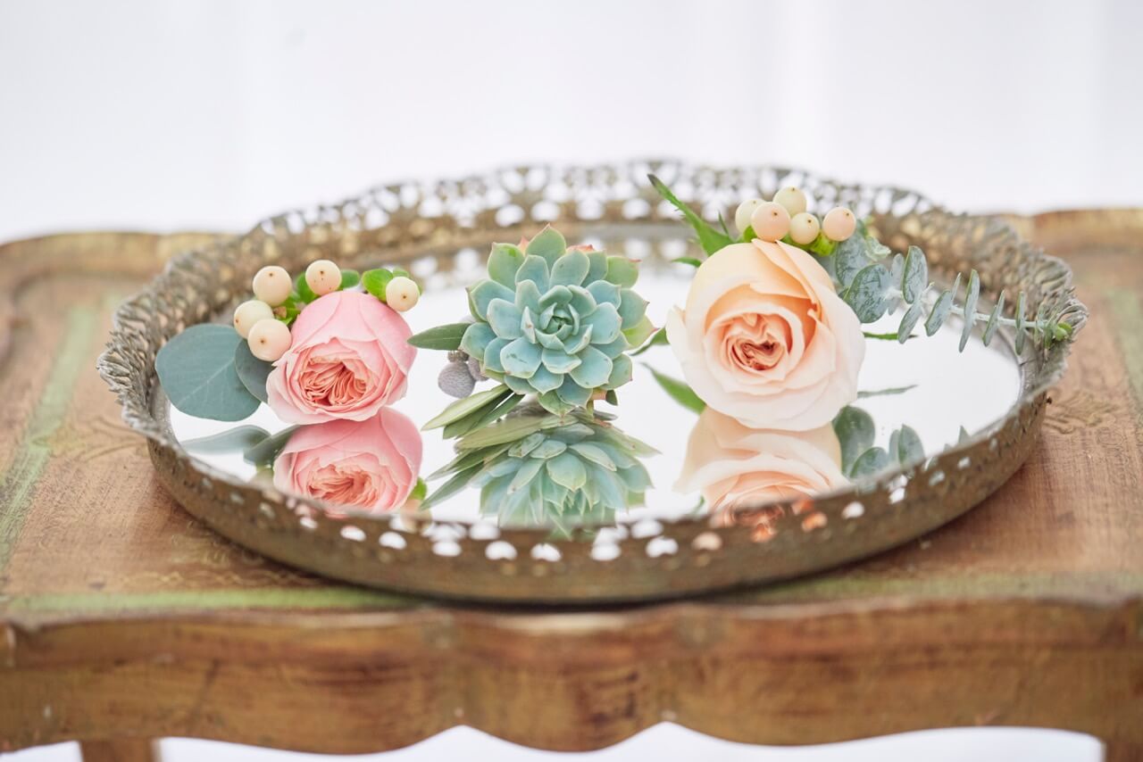 Photo by Joanne Leung | Flowers + Styling by Bloominous