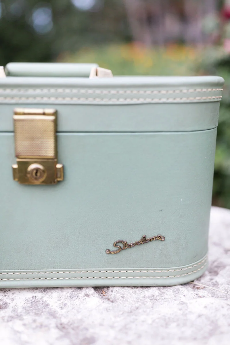Marjorie Green Train Case 2 - Provenance Vintage Rentals Los Angeles Vintage Luggage Rentals Near Me Prop Rental Prop Styling Vintage Wedding Decor Rentals Travel Theme Wedding Decor Rental Party Rentals Near Me.jpg