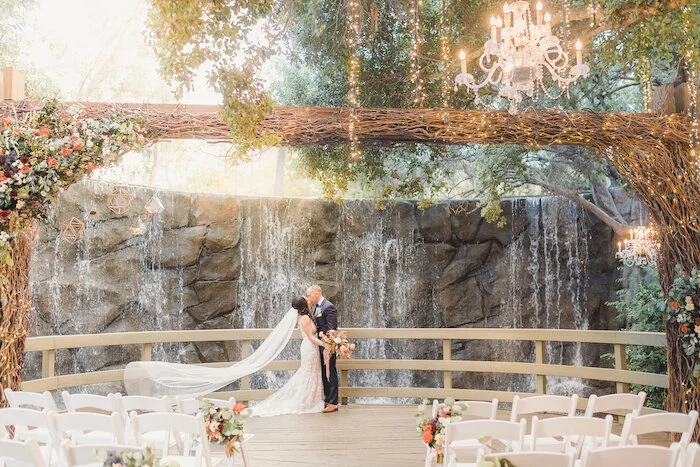 Stephanie Eric S Gorgeous Peach Blue Fall Wedding At Calamigos Ranch In Malibu Ca Los Angeles Event Rentals Provenance Rentals