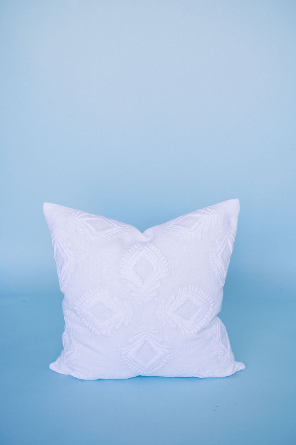 Tulum Off-White/White Embroidered Pillow