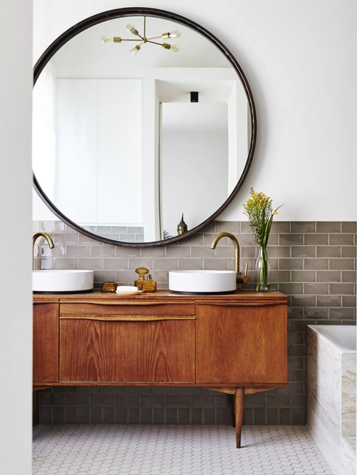 mid century modern bathroom lighting