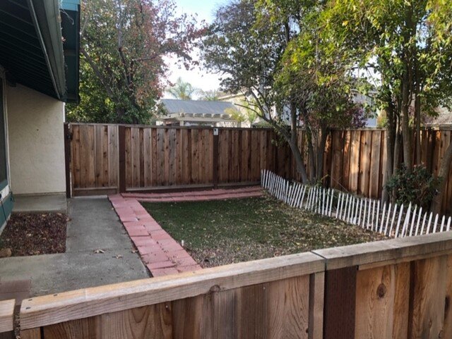5167 Scenic Livermore front side patio.jpg