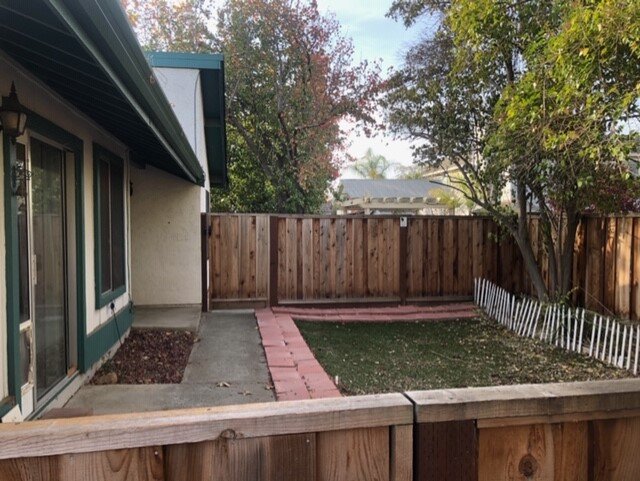 5167 Scenic Livermore front side patio2.jpg