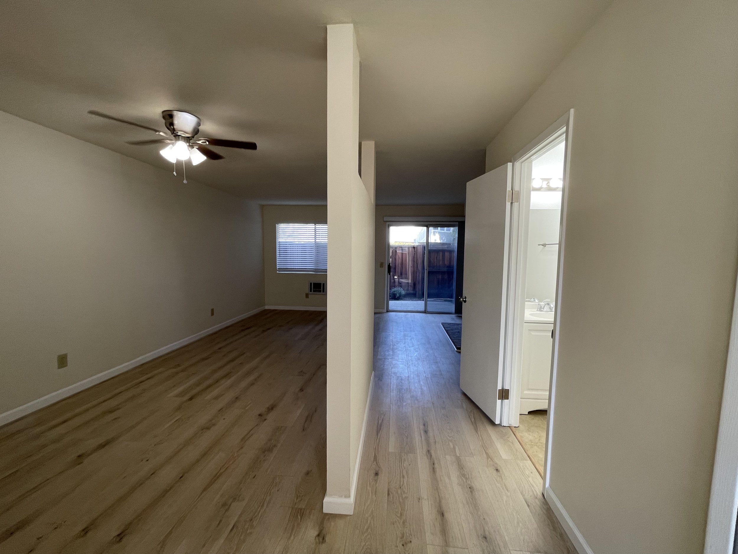 737 Racquet Clb7 4-14-23.jpeg