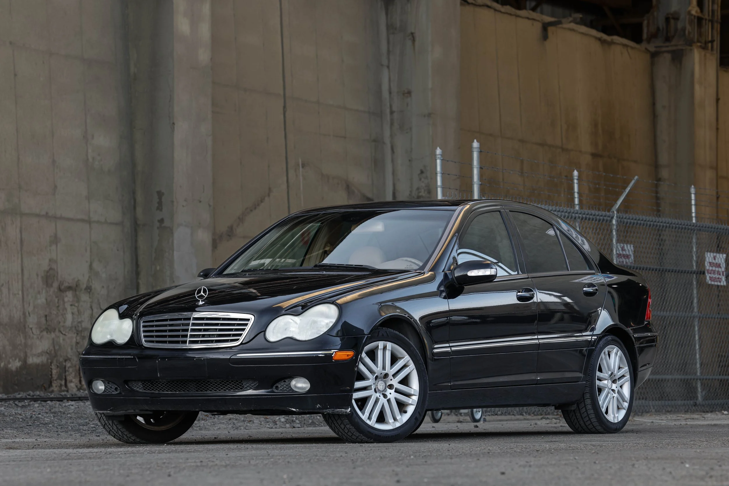 2004 Mercedes-Benz C-Class C240