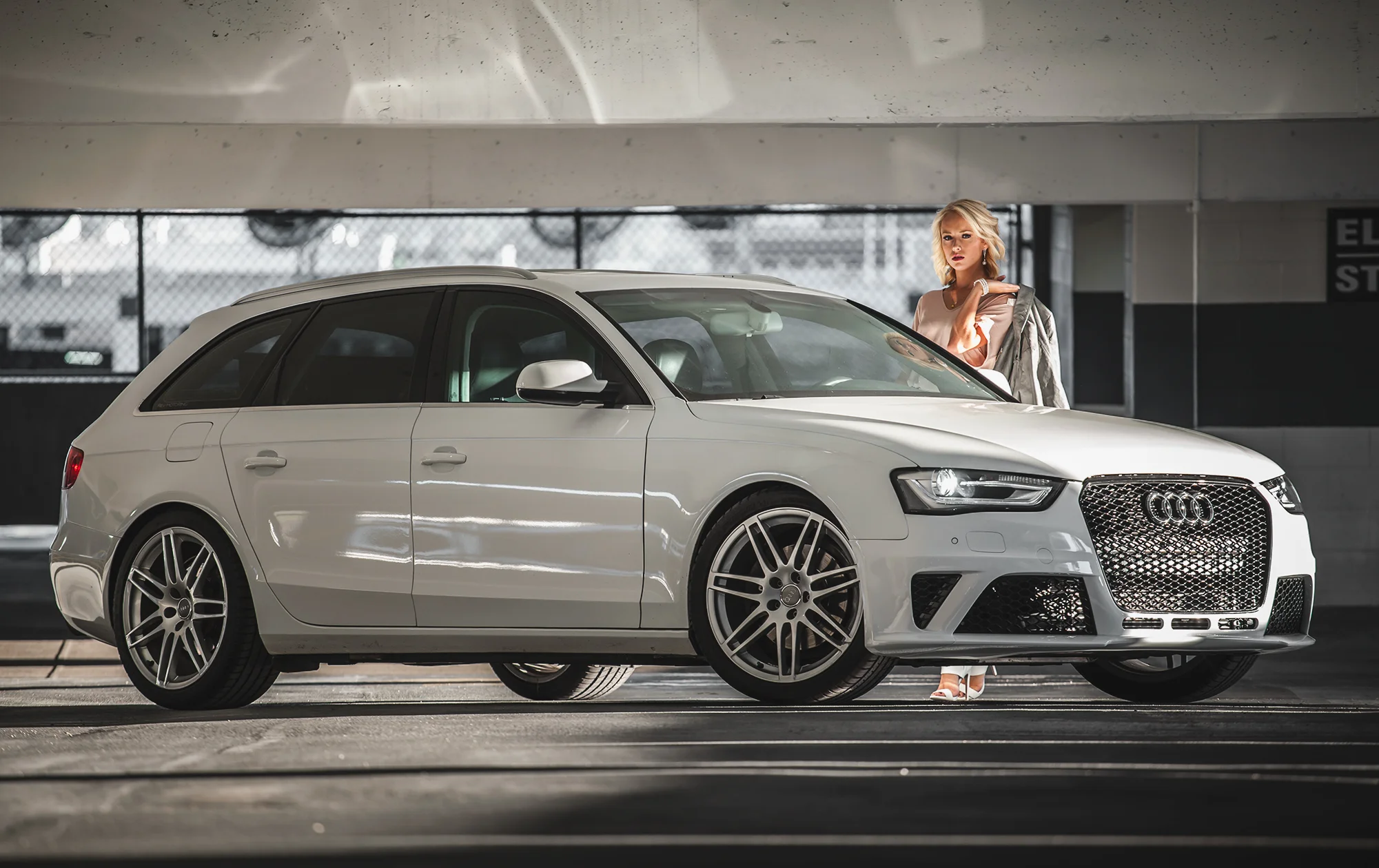 White-A4-Wagon.jpg