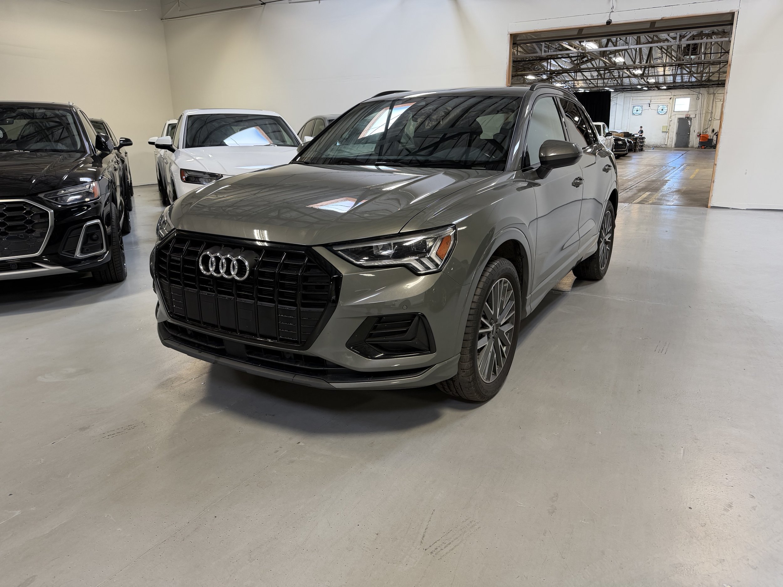 2023 Audi Q3 premium 21k Miles