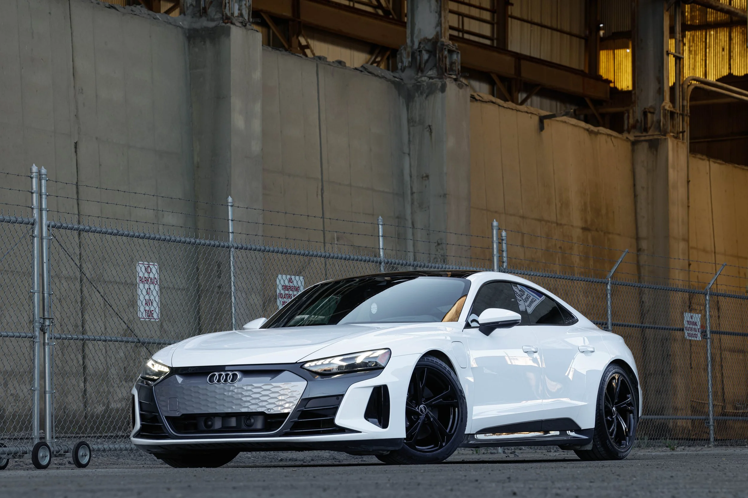 2022 Audi e-tron GT Premium Plus quattro's photo