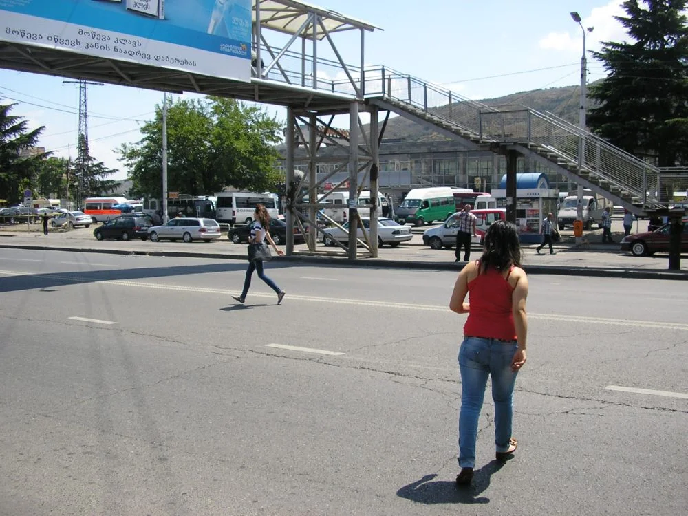 Metal bridge in Tbilisi, the city where you won't find many safe pedestrian crossings. photo (c) Google