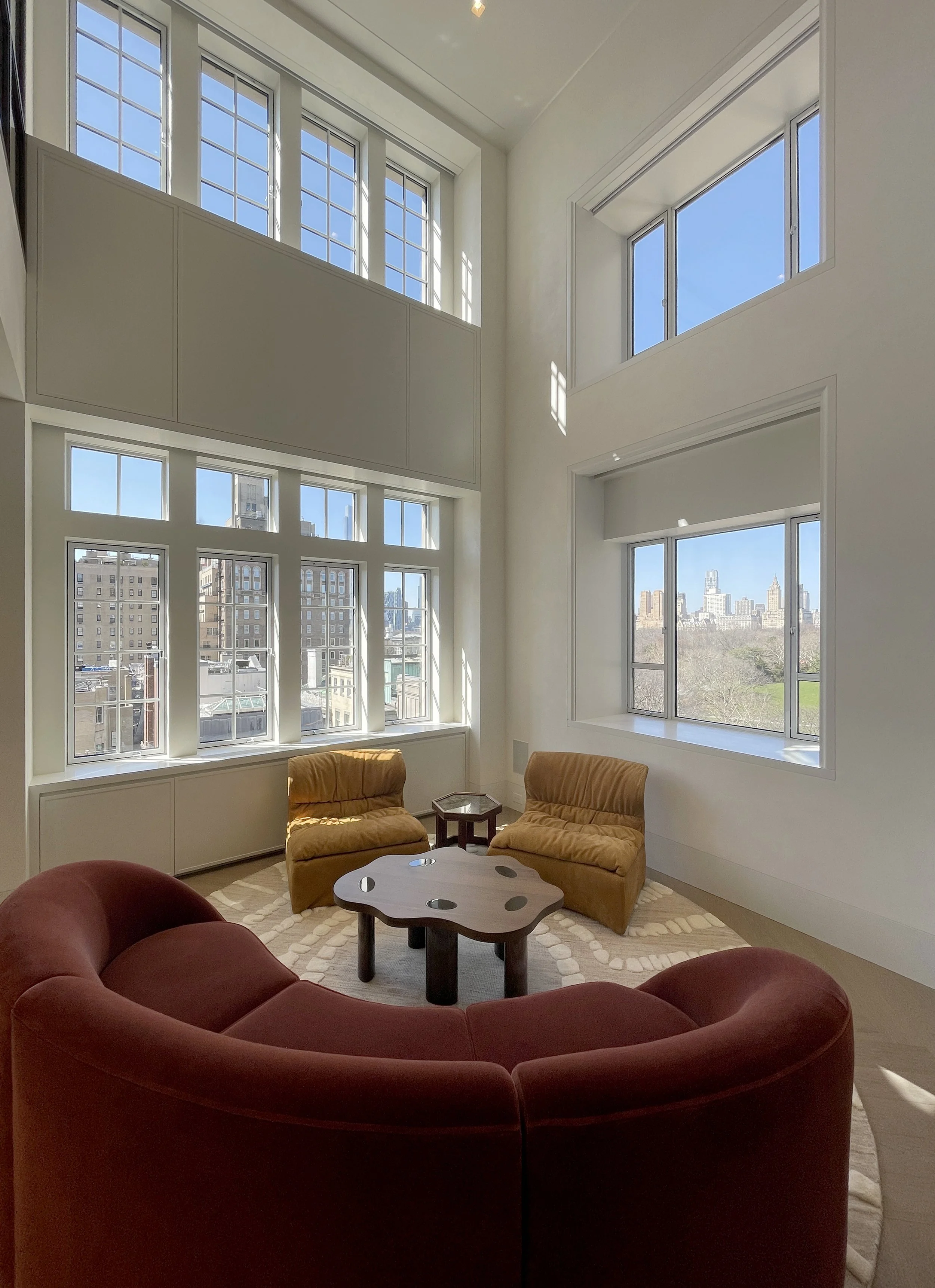 living room-photo8.JPG