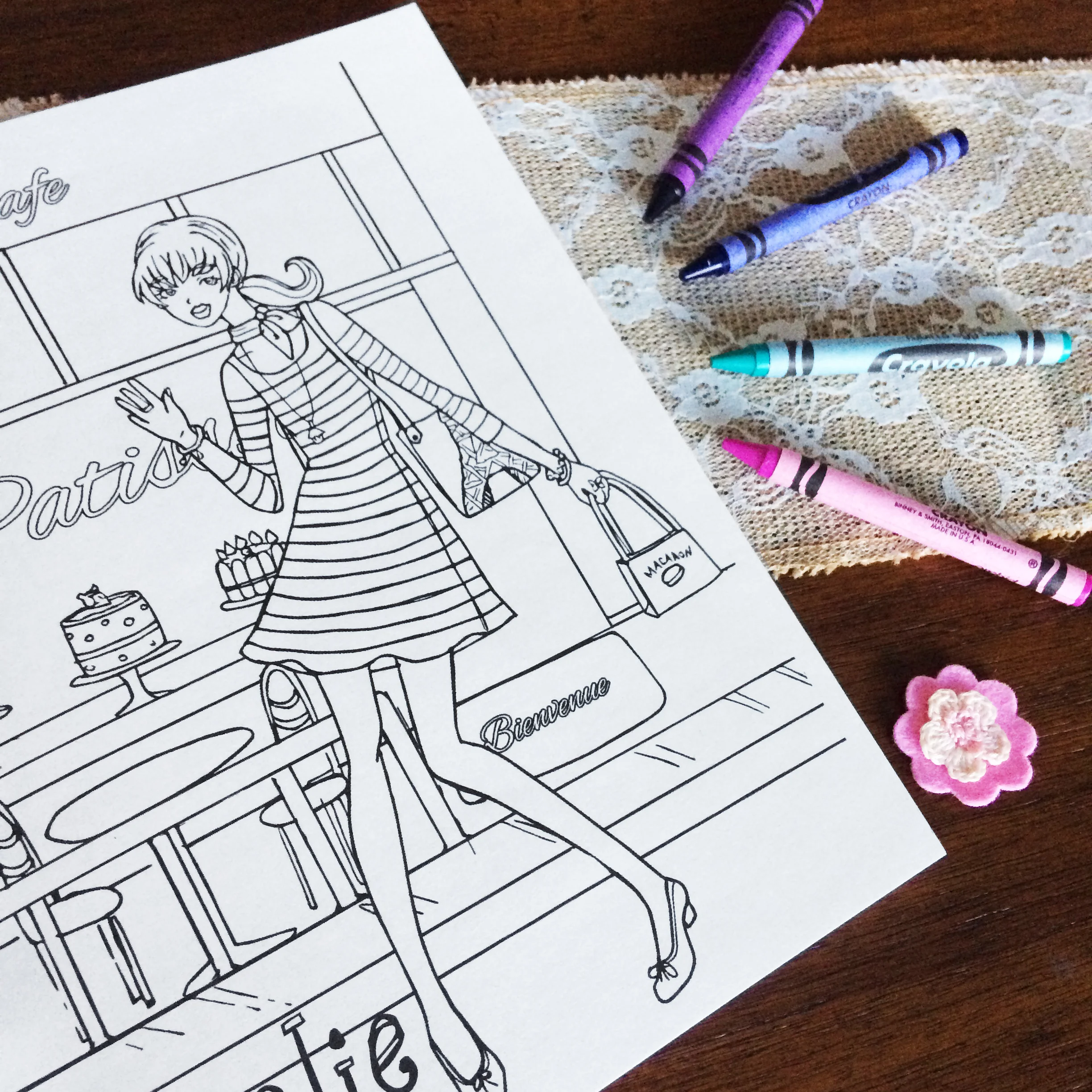 THE INTERNATIONAL FASHIONISTA LOOK BOOK INSIDE 6.jpg