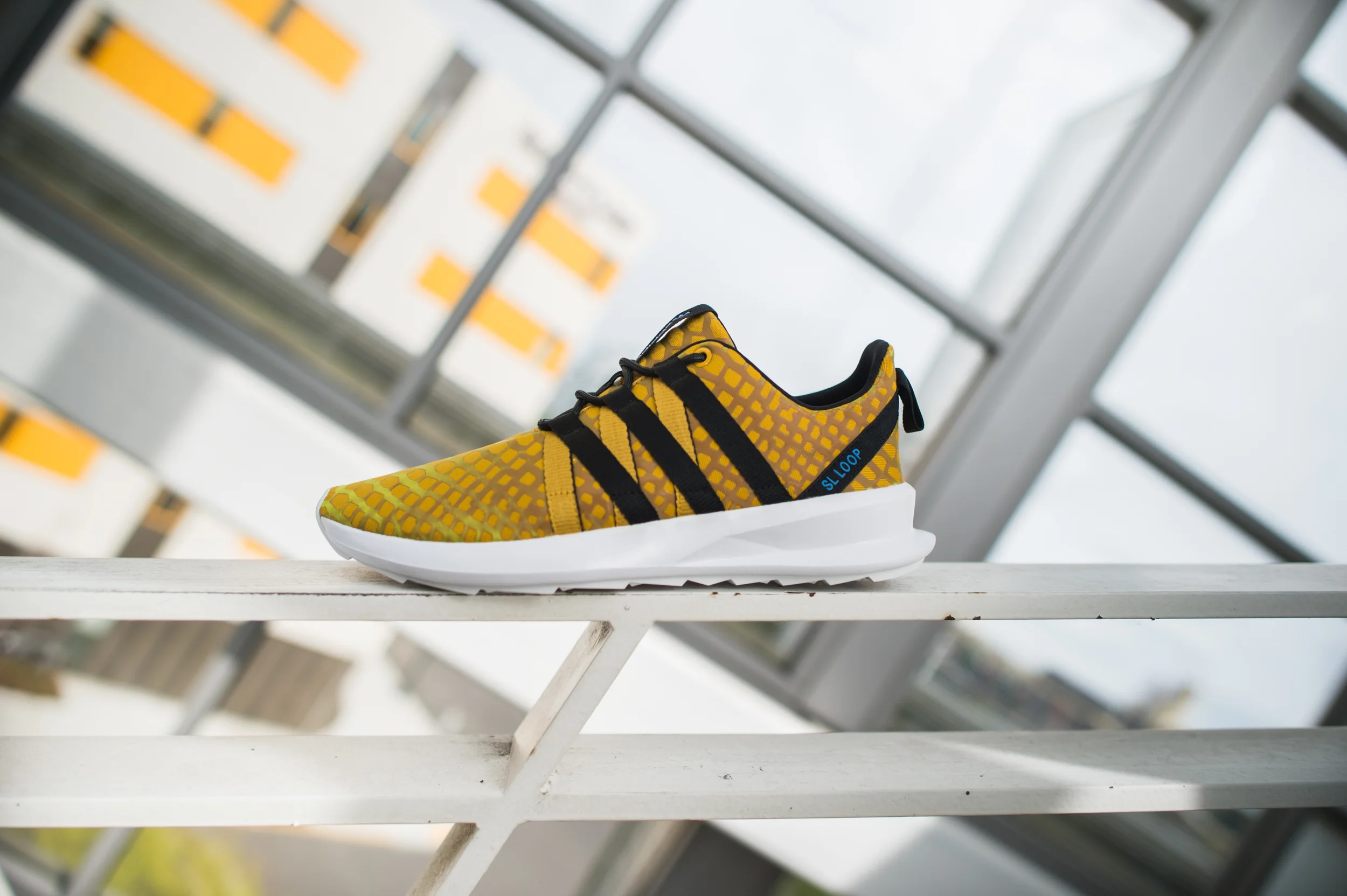adidas_Chromatech_PR_YellowPython_02.jpg
