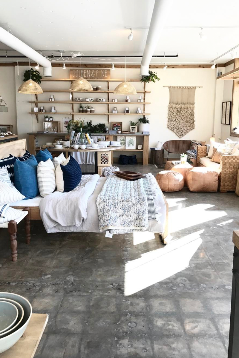 QLL-StoreSpotlight-GoldenAndPine6.png