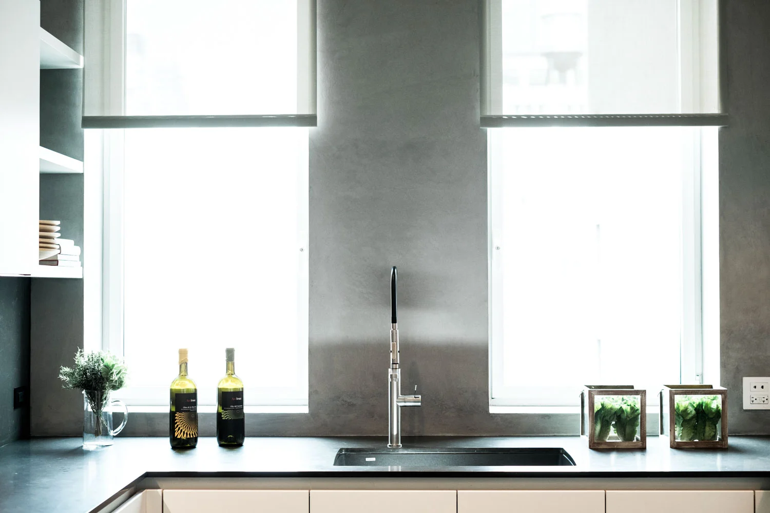 525 Kitchen 1.jpg