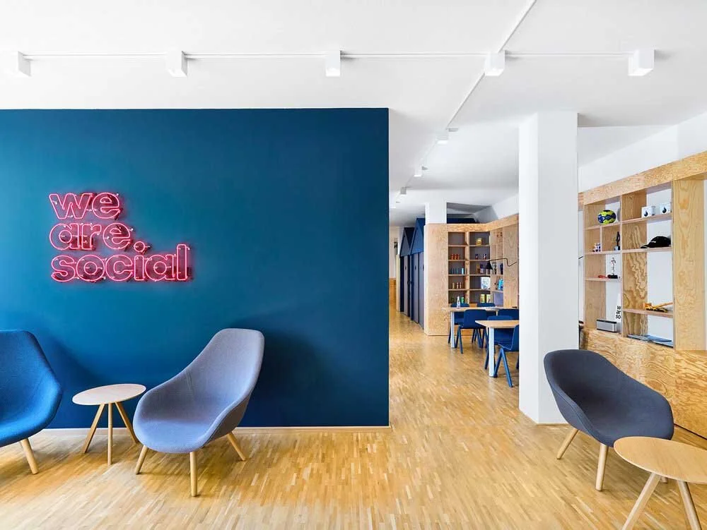 ASSISTANCE AND POST PRODUCTION (Copy)