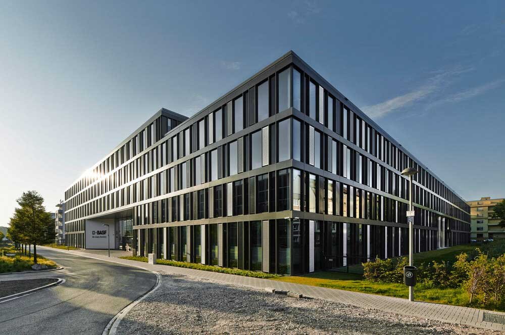 PHOTO ASSISTANCE & POSTPRODUCTION (Copy)