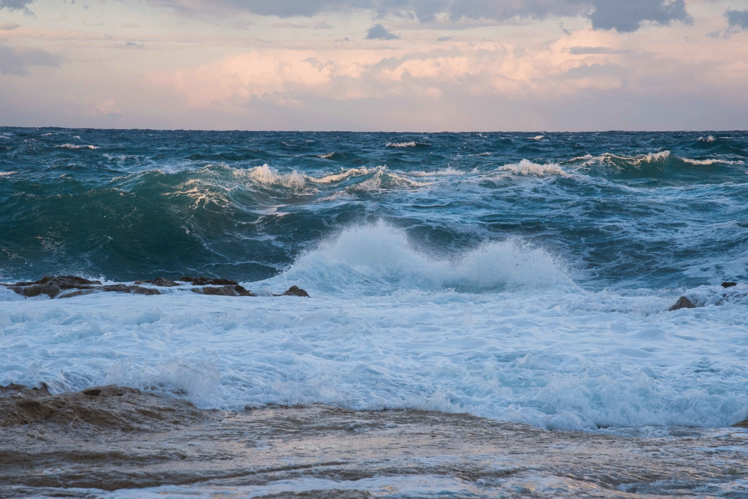 Winter swell not messing around in the Mediterranean.