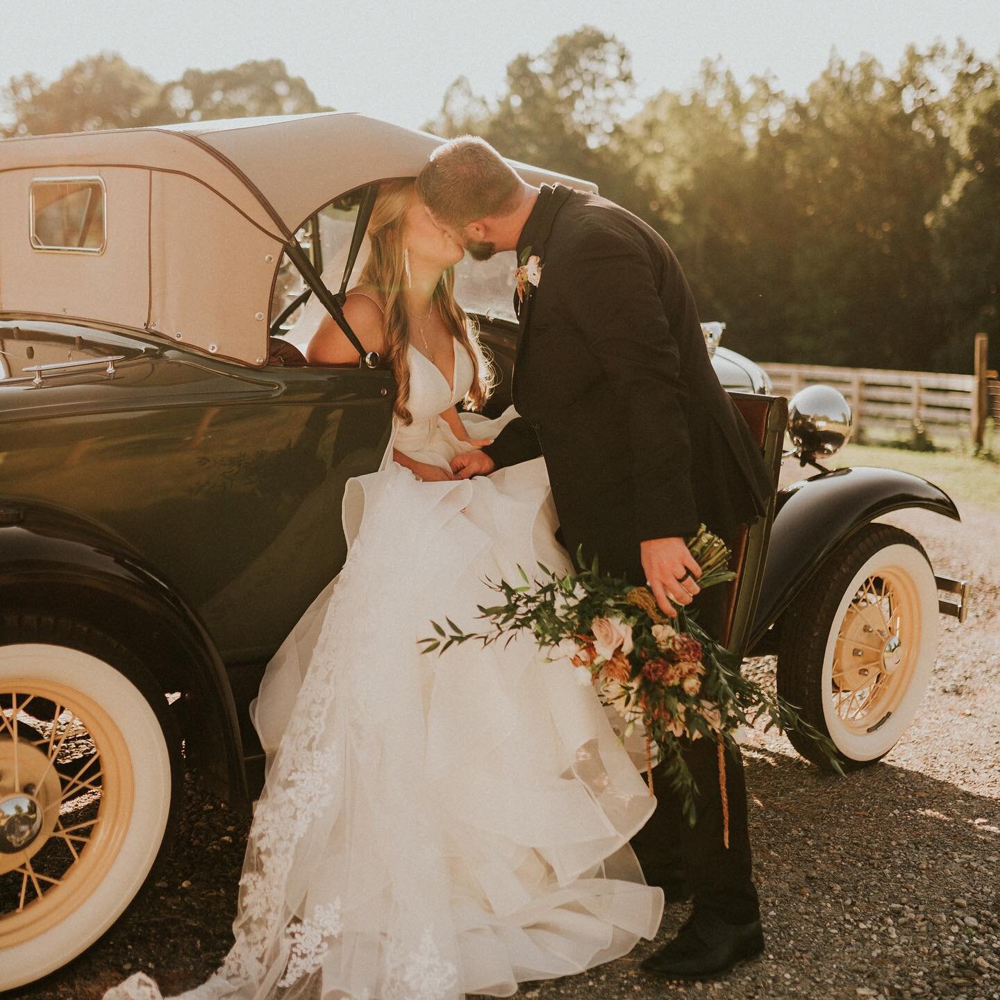 Woahhhh, do I have so much to catch up on with all the goodness I&rsquo;ve had this summer &mdash; and really all year! But in the meantime, the new Mr. + Mrs. Bryson everybody ✨ | #christanallenphotography #lookslikefilm #thebarnatblueskyfarm #ncwed