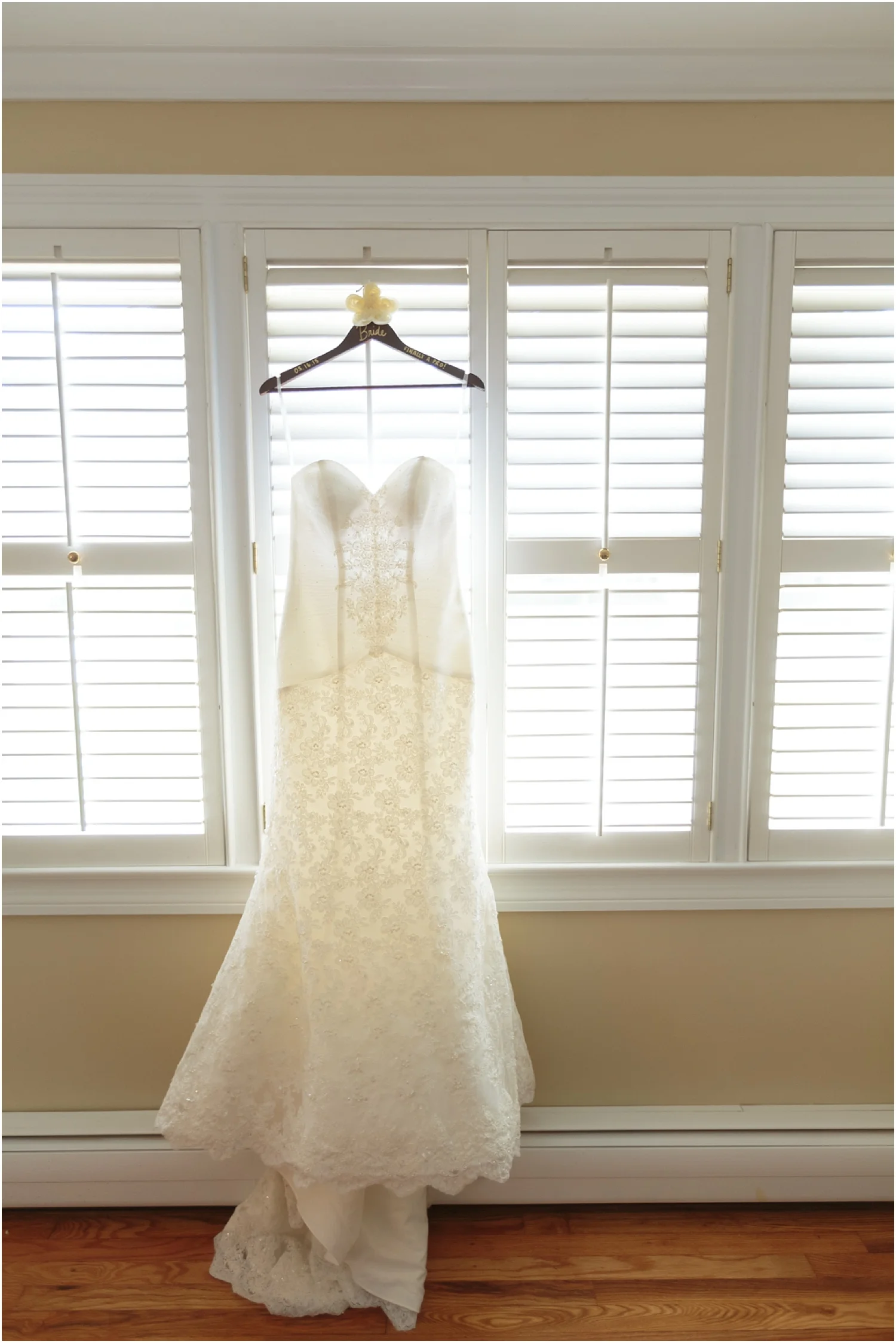 Getting Ready,best friends,bride,dowtown greenville,grace church,greenville wedding,groom,marriage,outdoor wedding,pendelton,wedding,wedding photography,
