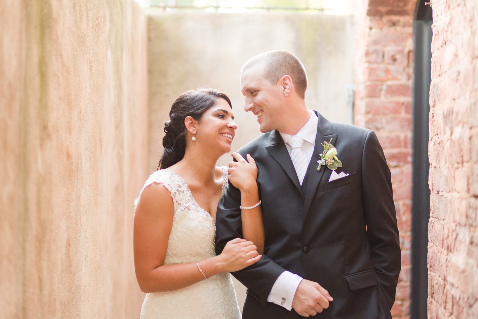 170527-MM-Old-Cigar-Warehouse-Wedding-446.jpg