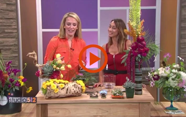 KXAN Studio 512 (watch video) Studio 512 invites back artrepreneur Monique Capanelli to demonstrate some floral design basics and talk about the range of fun and informative classes held at Articulture Designs. 