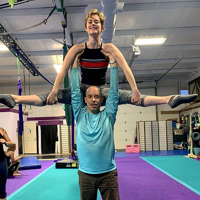 It's been juuuust over 1 year since we gave a shout out to @__aster.evans__ , and we're continually impressed by his progress with and attentiveness towards Acro. We're happy to have you in our community, Aster! π #membermonday