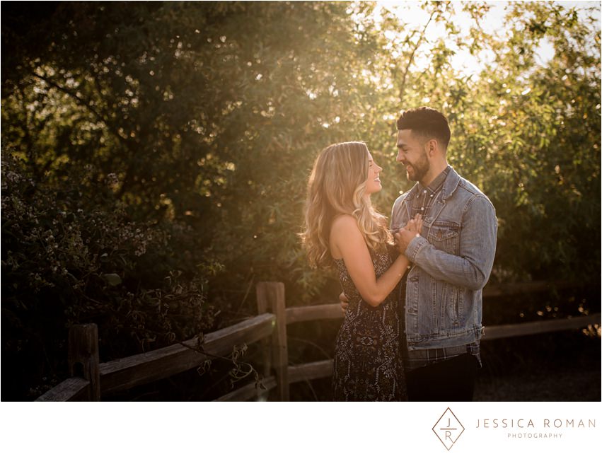 jessica-roman-photography-sacramento-wedding-phtoographer-engagement-001.jpg