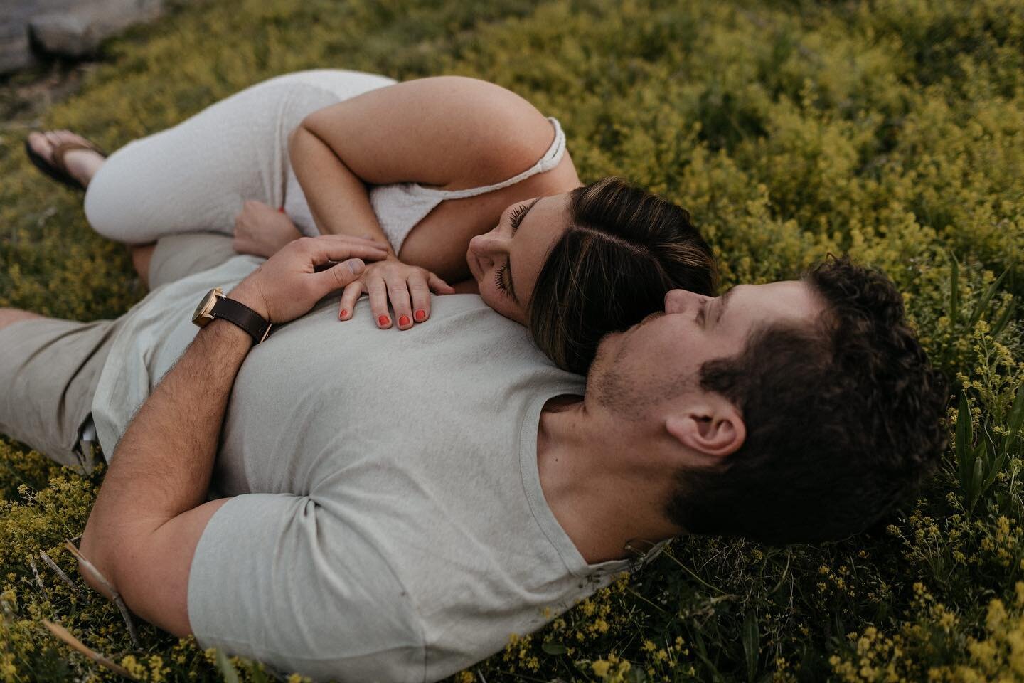 These two - well, three if you swipe to picture 7 - have the most fun connection with one another. Their laughter together contagious - had the best time shooting during our Boise blue hour 🤍

@misskelcie 

#Idahowedding #boiseweddingphotographer #b