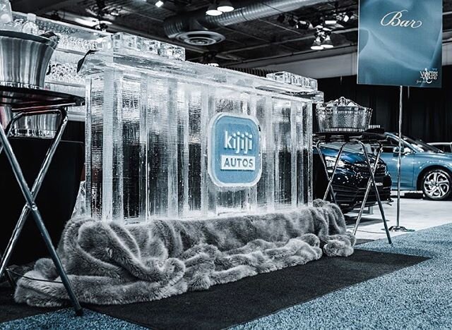 ICE ICE BABY // Did you get a chance to see the massive @kijijicanada ice sculpture at the 2020 Vehicles and Violins Gala event? It was pretty impressive! To see more, visit our website and check out our News and Events section! A huge thank you to a