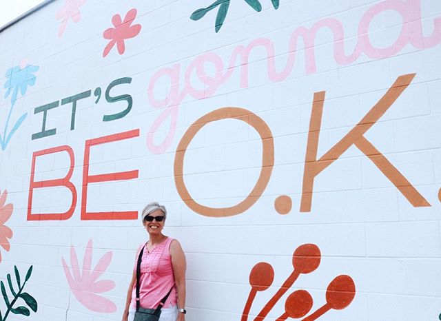 I promise it will 😉💗 ⁣
⁣
When I came to Nashville, Hot chicken, a walk down Broadway, and some good southern sweet tea was high on my list! But I never expected MURALS to take the cake here in Tennessee 🌺 ⁣
⁣
I have a full guide on the blog today 