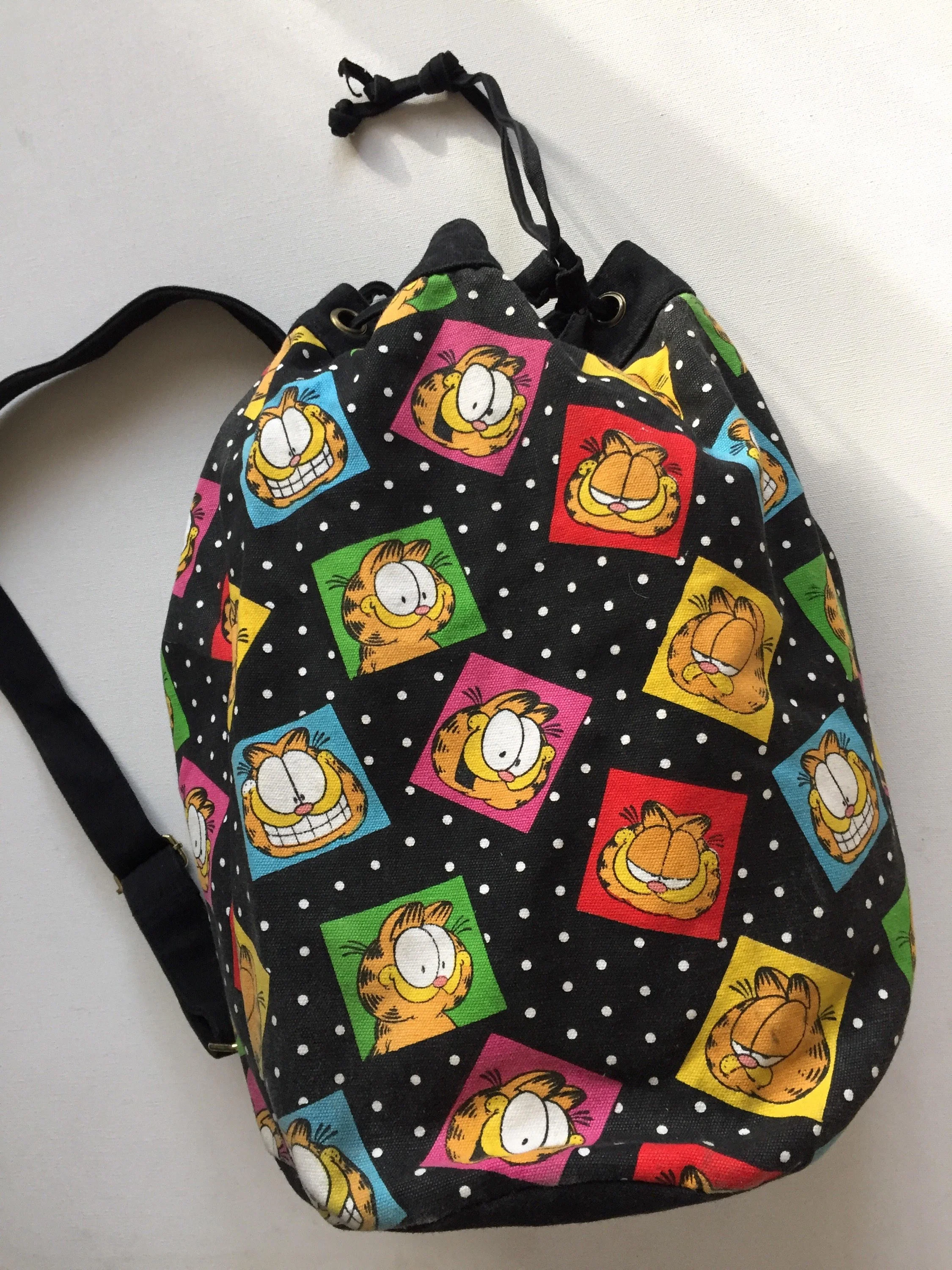 80s Vintage Garfield Backpack from In the Newd