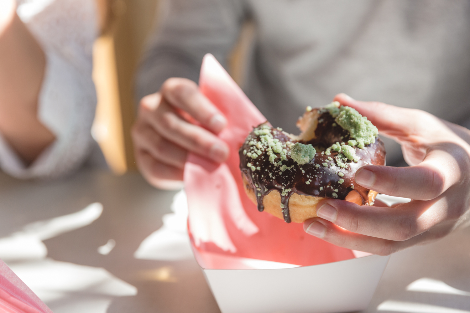 all-day-donuts-extraordinary-routines13.jpg
