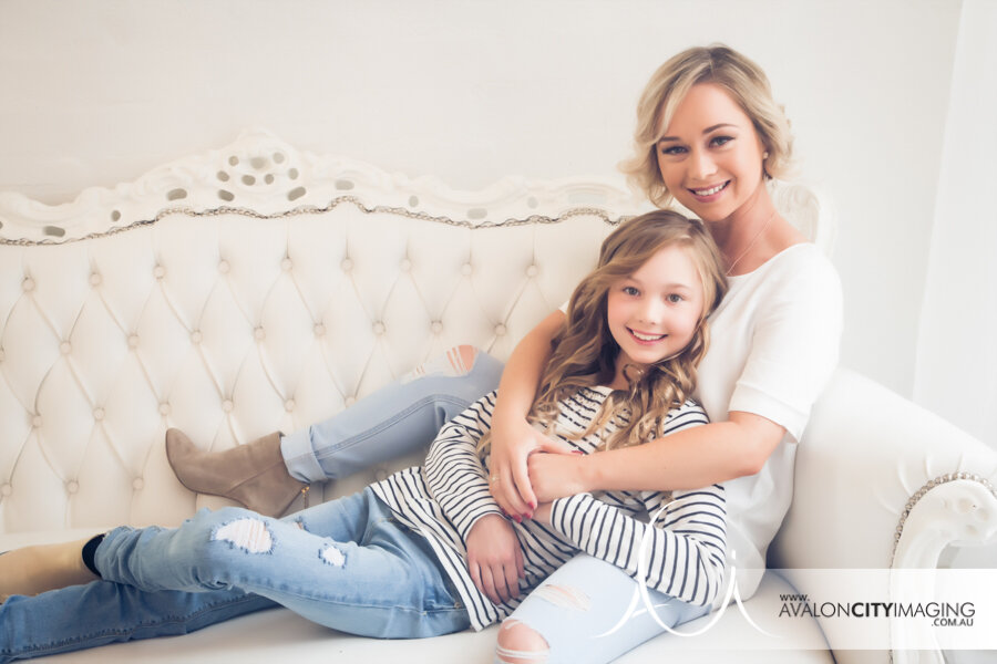 Family photograph of mother and daughterby Adelaide Photography studio 