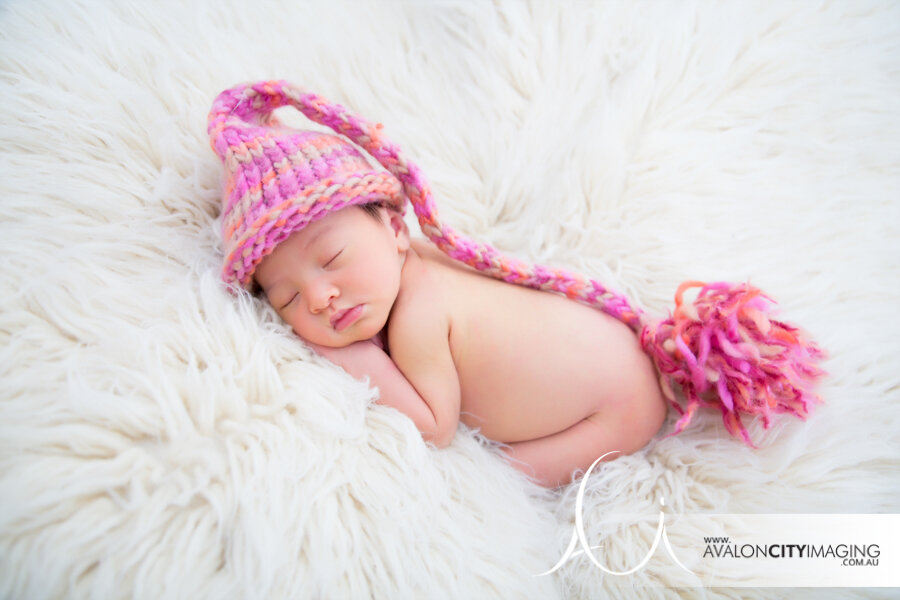 Cute Newborn photography – baby in cute beanie