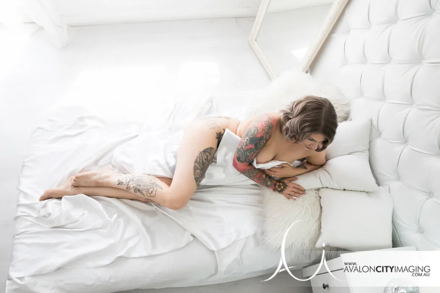 nude photography- minimal lines nude boudoir portraiture.jpg.jpg