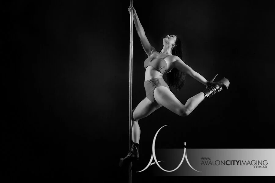 Adelaide Pole Photography bw IMG_3200-2.jpg