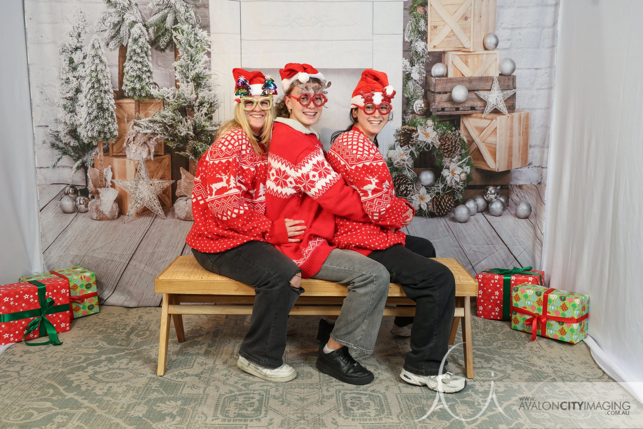 IMG_0448 HUNTER AND FRIENDS 27.jpg