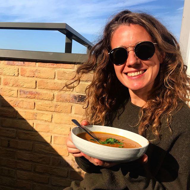 Pumpkin soup on my sunny roof terrace! #homesweethome #herfstzonopjebol