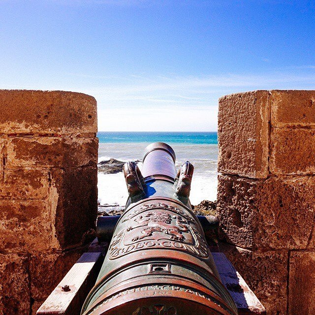 Can you picture yourself Walking through History in #Essaouira? Book your riad or hotel in the Medina for an amazing stay where #JimiHendrix lived! Taste the fabulous sardines &amp; explore the wonders of the blue and #funky city of #Morocco! #sahara