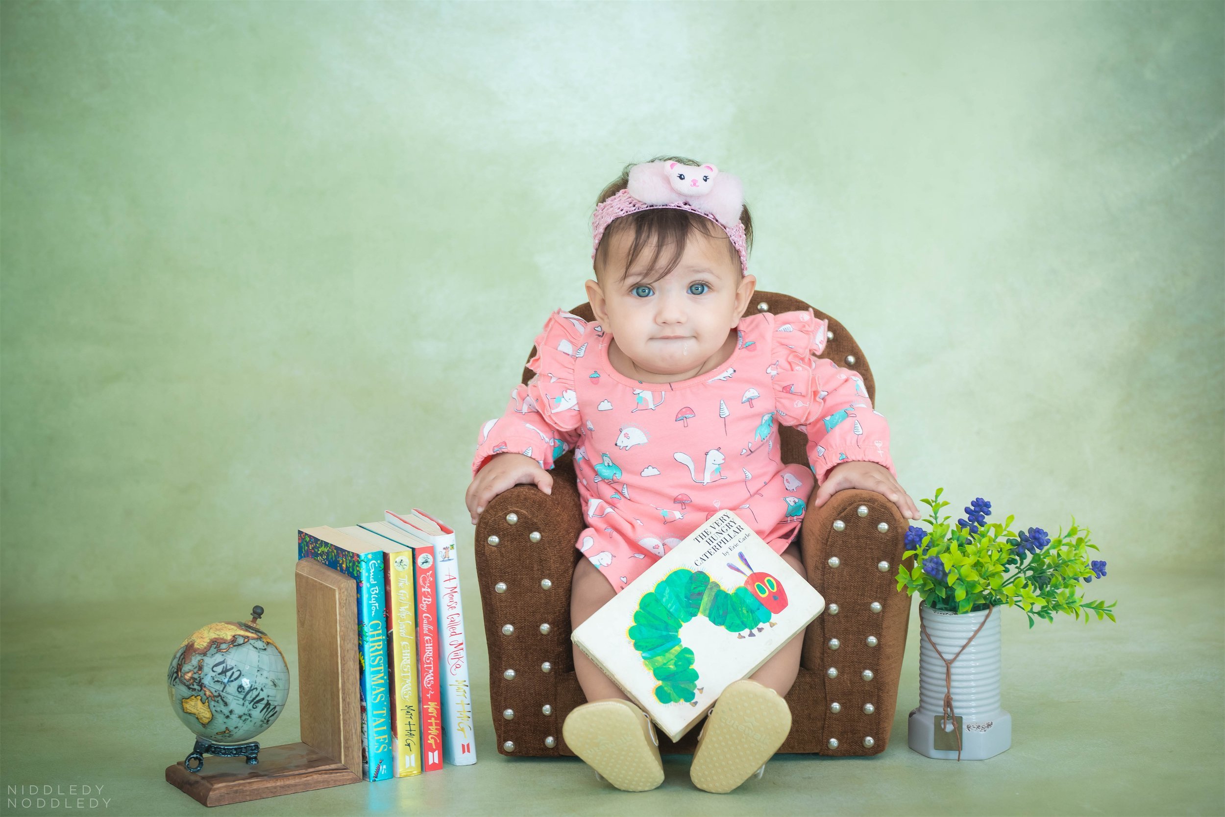 Prachi+Baby+Cakesmash+Photoshoot+❤+NiddledyNoddledy.com+~+Bumps+to+Babies+Photography,+Kolkata+-+07.jpg
