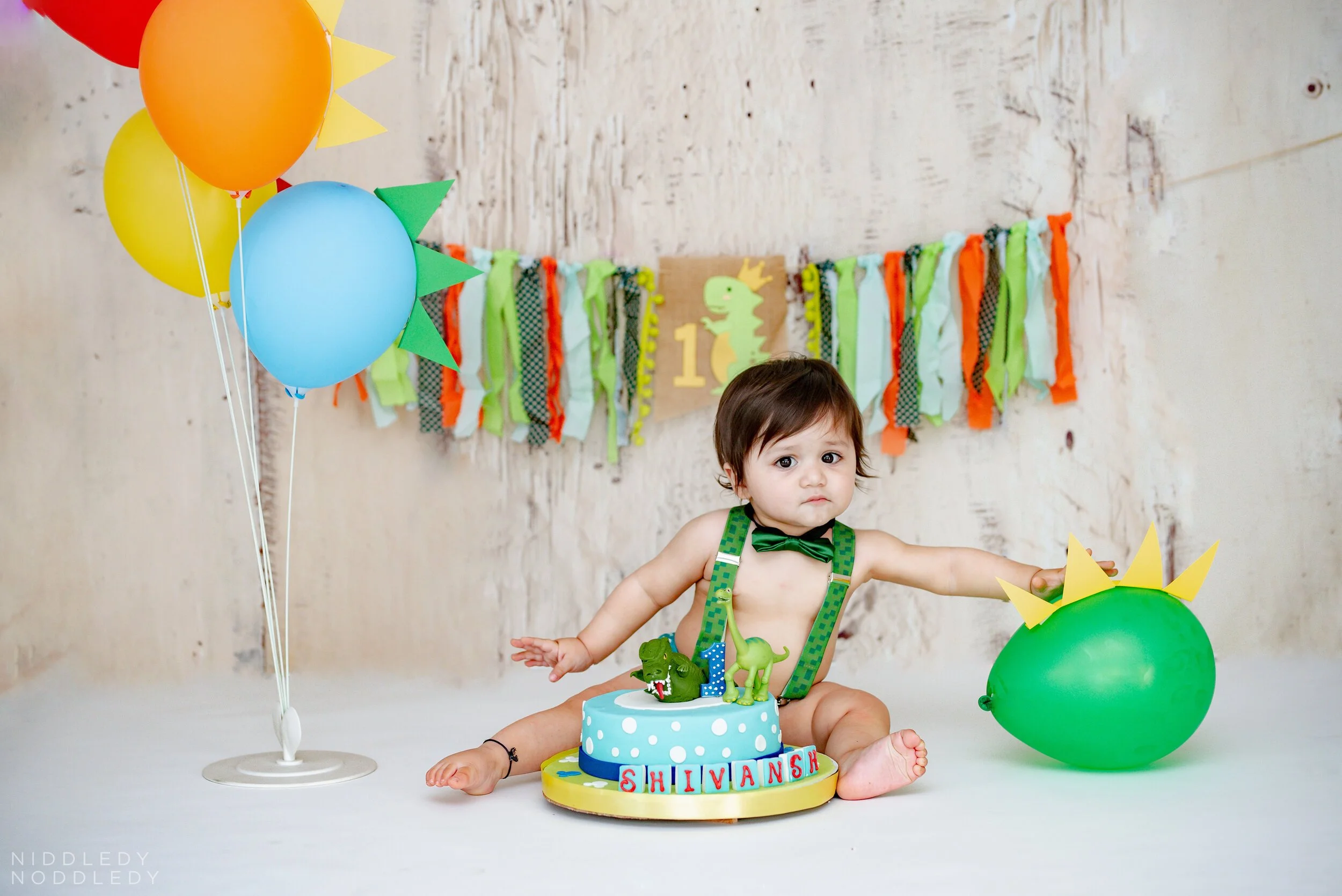 Shivansh+Kids+Cakesmash+Photoshoot+❤+NiddledyNoddledy.com+~+Bumps+to+Babies+Photography,+Kolkata+-+11.jpg