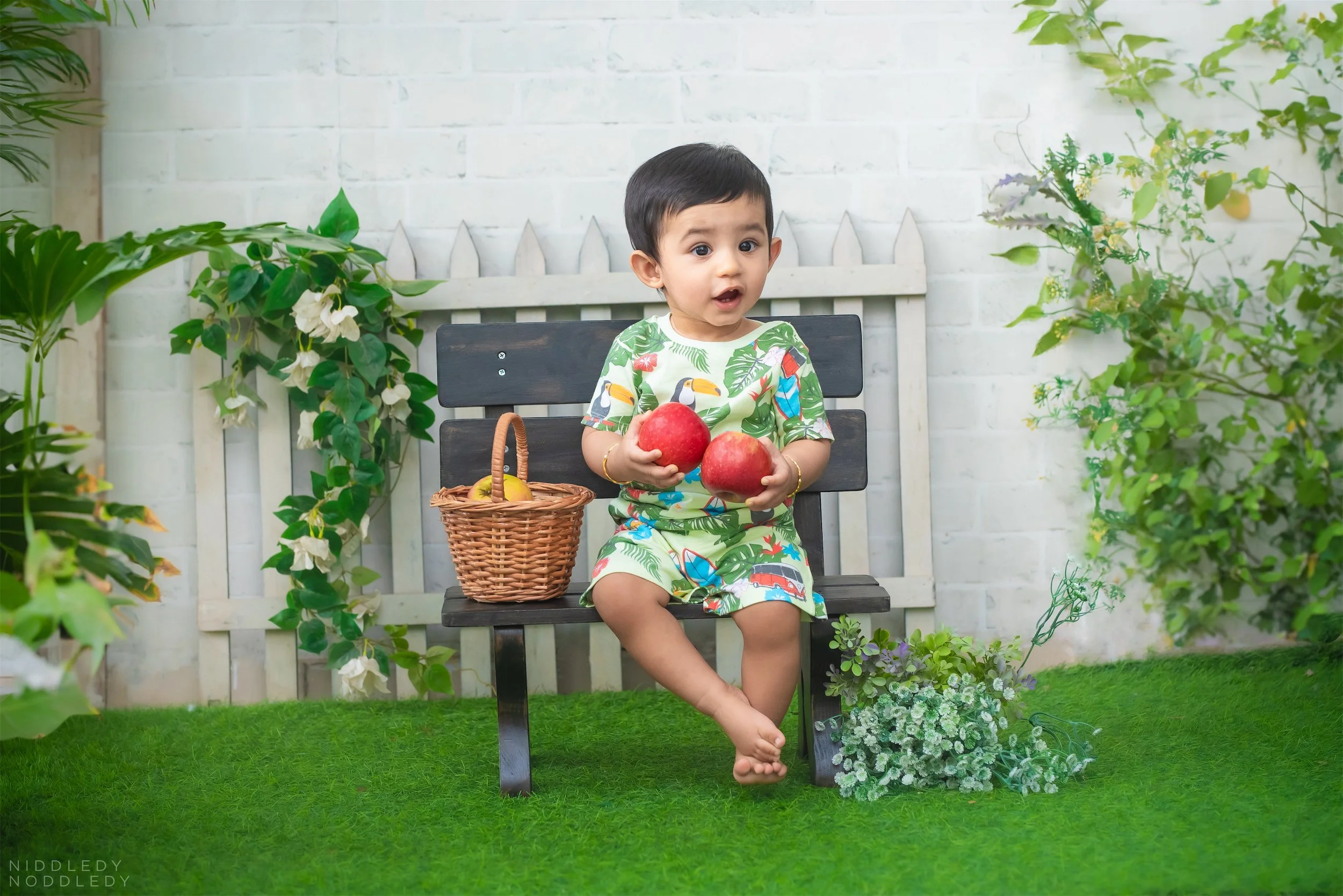 Riaan+Baby+Photoshoot+❤+NiddledyNoddledy.com+~+Bumps+to+Babies+Photography,+Kolkata+-+09.jpg