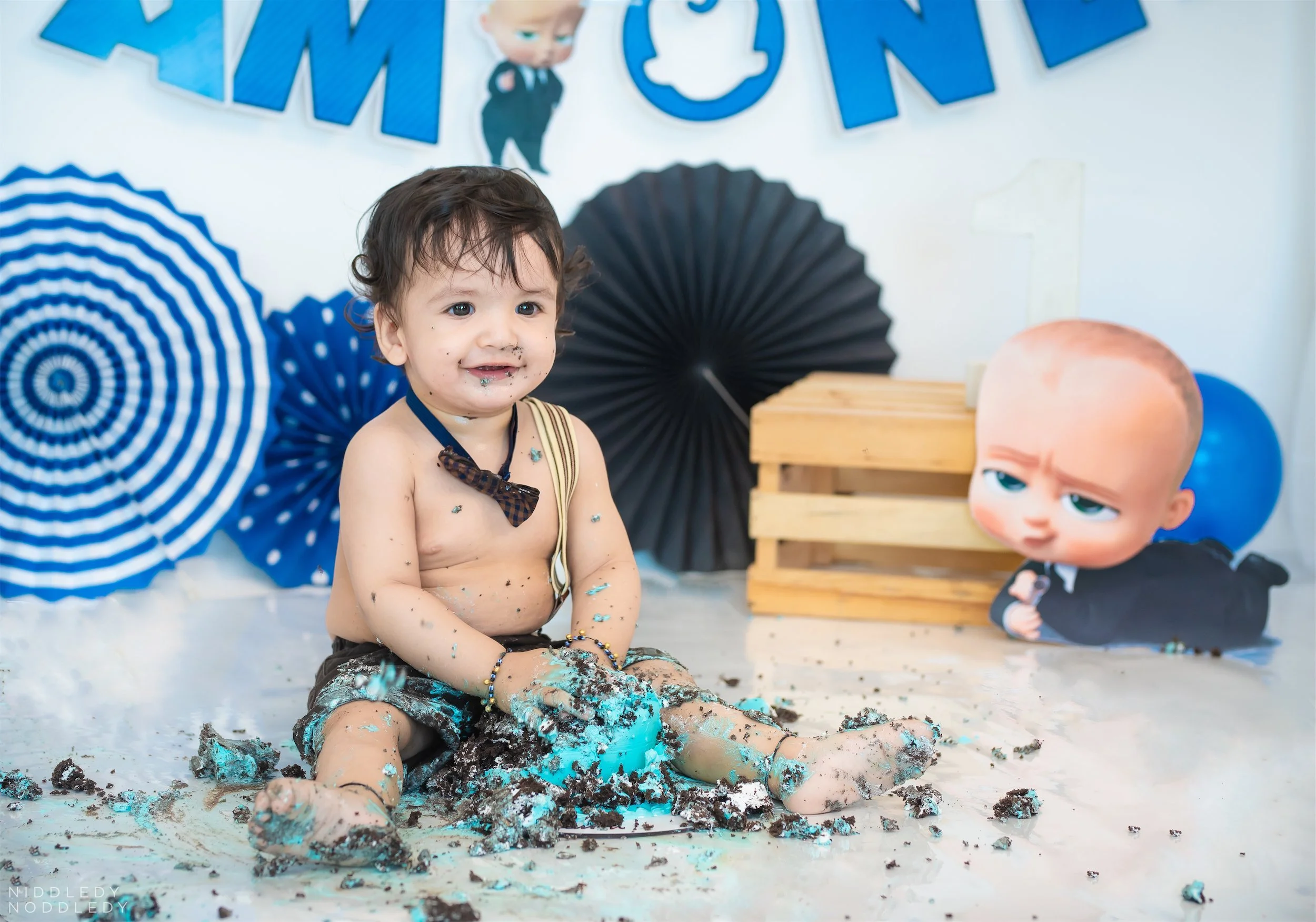 Riyanshh+Baby+Cakesmash+Photoshoot+❤+NiddledyNoddledy.com+~+Bumps+to+Babies+Photography,+Kolkata+-+11.jpg
