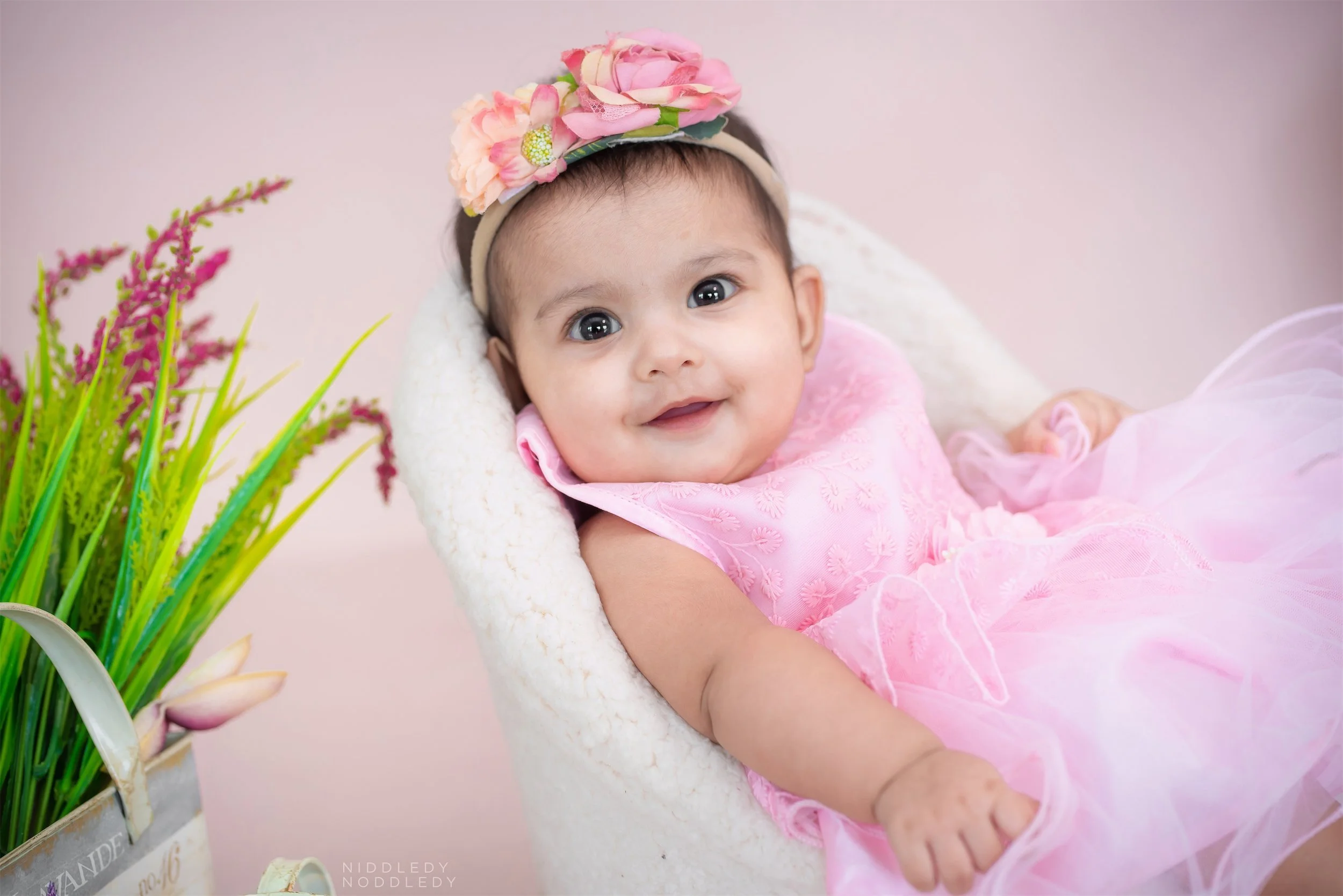 Tridha+Newborn+Photoshoot+❤+NiddledyNoddledy.com+~+Bumps+to+Babies+Photography,+Kolkata+-+01.jpg