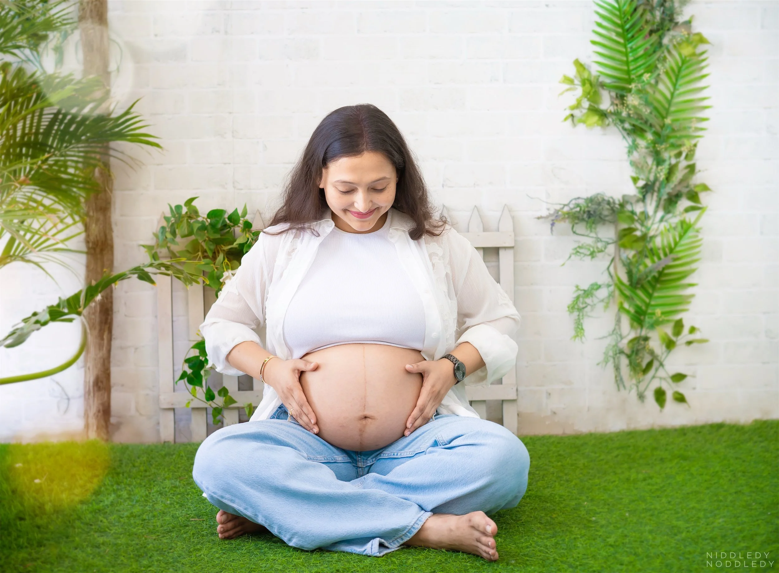 Amrita+Maternity+Photoshoot+❤+NiddledyNoddledy.com+~+Bumps+to+Babies+Photography,+Kolkata+-+05.jpg